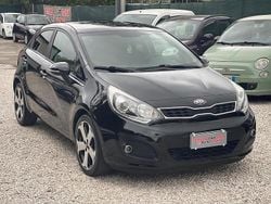 Nero Usata 2014 Kia Rio Tre volumi | 5499 € (Buon prezzo)