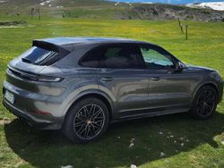 Grigio Usata 2024 Porsche Cayenne SUV | 90.000 € (Buon prezzo)