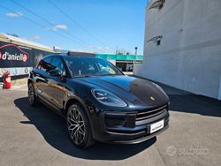 Nero Usata 2022 Porsche Macan SUV | 69.900 € (Buon prezzo)