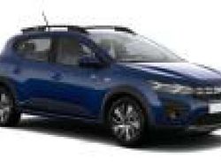 Blu Nuova 2025 Dacia Sandero Tre volumi | 11.950 € (Buon prezzo)