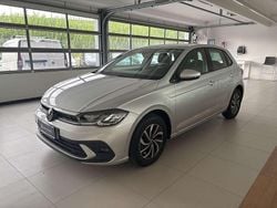 Argento Usata 2023 VW Polo Life Tre volumi | 18.890 € (Buon prezzo)