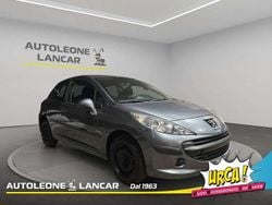 Grigio Usata 2008 Peugeot 207 Tre volumi | 3880 € (Molto cara)