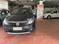 Grigio Usata 2012 Dacia Sandero Stepway Monovolume | 6800 € (Buon prezzo)