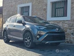 Grigio Usata 2016 Toyota RAV4 Lounge Station wagon | 12.900 € (Buon prezzo)