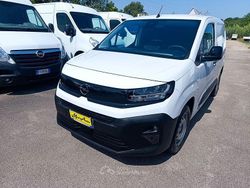 Bianco Usata 2024 Opel Combo S Monovolume | 15.300 € (Ottimo prezzo)