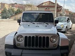 Usata 2010 Jeep Wrangler Sahara SUV | 27.000 € (Cara)
