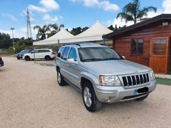 Argento Usata 2004 Jeep Grand Cherokee Overland SUV | 5900 € (Buon prezzo)