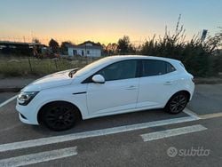 Bianco Usata 2018 Renault Mégane IV Tre volumi | 9900 € (Buon prezzo)