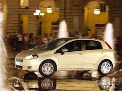 Usata 2008 Fiat Punto Dynamic Tre volumi | 3900 € (Buon prezzo)