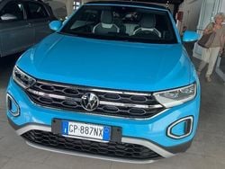 Blu/azzurro Usata 2023 VW T-Roc Cabriolet Style Cabrio | 30.000 € (Cara)