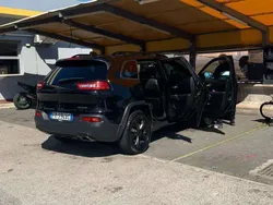 Nero Usata 2018 Jeep Cherokee Night Eagle SUV | 15.900 € (Cara)
