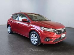 Rosso Usata 2022 Dacia Sandero Comfort Tre volumi | 12.634 € (Buon prezzo)