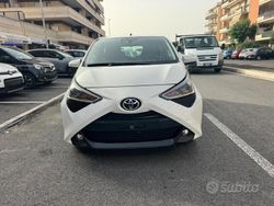 Bianco Usata 2020 Toyota Aygo Connect Style Due volumi | 12.900 € (Buon prezzo)