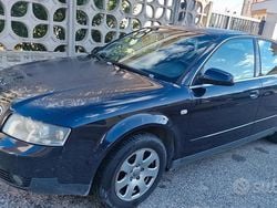 Blu Usata 2003 Audi A4 Tre volumi | 1800 €