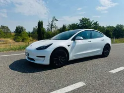 Bianco Usata 2023 Tesla Model 3 Standard Range Tre volumi | 27.000 € (Ottimo prezzo)