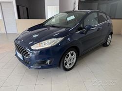 Blu Usata 2015 Ford Fiesta Titanium Tre volumi | 6900 € (Buon prezzo)