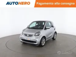 Usata 2015 Smart ForTwo Coupé Passion Due volumi | 8799 € (Buon prezzo)