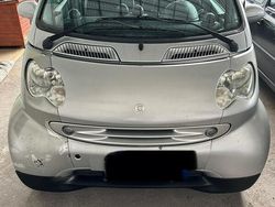 Usata 2002 Smart ForTwo Coupé Due volumi | 2900 €