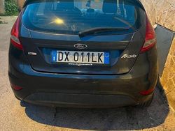 Grigio Usata 2009 Ford Fiesta Due volumi | 4700 € (Buon prezzo)