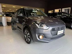 Grigio Usata 2020 Suzuki Swift Tre volumi | 13.900 € (Ottimo prezzo)
