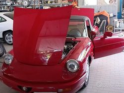 Rosso(met.) Usata 1991 Alfa Romeo Spider Cabrio | 19.900 €