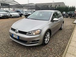 Grigio Usata 2013 VW Golf VII Highline Tre volumi | 9900 € (Buon prezzo)