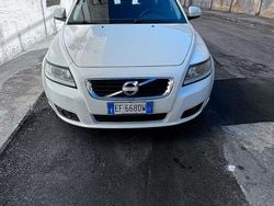 Bianco Usata 2011 Volvo V50 Station wagon | 3999 € (Cara)