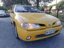 Giallo Usata 1998 Renault Mégane Due volumi | 3500 €