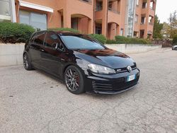 Nero Usata 2015 VW Golf VII GTD Tre volumi | 16.000 € (Buon prezzo)