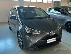 Grigio Usata 2021 Toyota Aygo Connect Style Due volumi | 10.800 € (Ottimo prezzo)