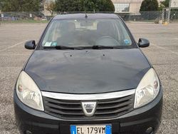 Usata 2012 Dacia Sandero Due volumi | 2500 € (Buon prezzo)