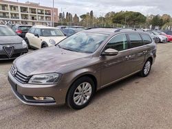 Grigio Usata 2011 VW Passat Comfortline Station wagon | 8999 € (Molto cara)