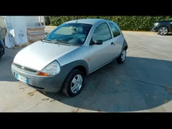 Usata 2003 Ford Ka Due volumi | 2000 € (Molto cara)