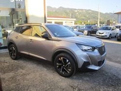 Grigio Usata 2022 Peugeot 2008 Allure SUV | 18.500 € (Buon prezzo)