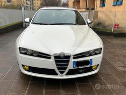 Bianco Usata 2011 Alfa Romeo 159 Station wagon | 3500 € (Buon prezzo)