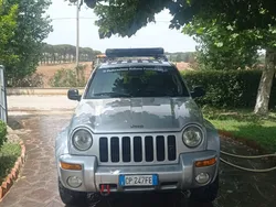 Usata 2003 Jeep Cherokee SUV | 2500 €