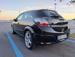 Nero Usata 2008 Opel Astra GTC Cosmo Coupé | 2800 € (Ottimo prezzo)