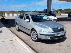 Usata 2007 Skoda Octavia Tre volumi | 2000 €