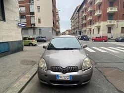 Grigio Usata 2005 Toyota Yaris Due volumi | 1300 € (Super prezzo)