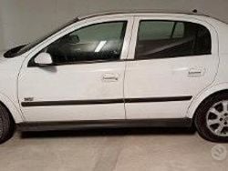 Bianco Usata 2002 Opel Astra Due volumi | 2000 € (Cara)