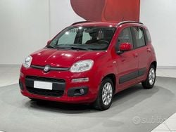 Rosso Usata 2013 Fiat Panda Lounge Tre volumi | 7800 € (Molto cara)
