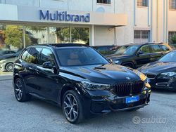 Nero Usata 2021 BMW X5 M Sport SUV | 51.999 € (Molto cara)