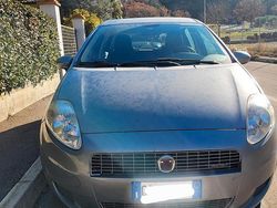 Grigio Usata 2009 Fiat Punto Tre volumi | 1000 € (Super prezzo)