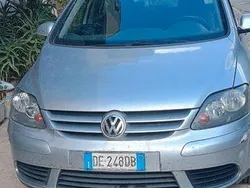 Usata 2005 VW Golf V Tre volumi | 2000 € (Buon prezzo)