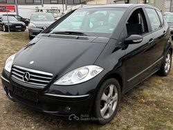 Nero Usata 2008 Mercedes A150 Tre volumi | 2999 € (Buon prezzo)