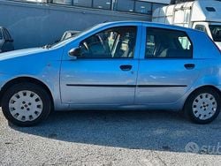 Blu Usata 2008 Fiat Punto Classica Tre volumi | 1590 € (Ottimo prezzo)