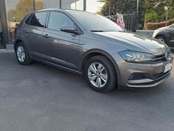 Grigio Usata 2018 VW Polo Tre volumi | 12.490 € (Buon prezzo)