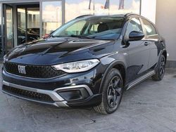 Nero Usata 2022 Fiat Tipo Cross Tre volumi | 12.490 € (Ottimo prezzo)