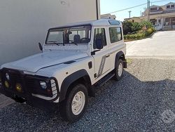 Bianco Usata 1997 Land Rover Defender SUV | 16.900 €