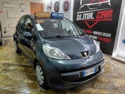 Grigio Usata 2006 Peugeot 107 Due volumi | 4699 € (Cara)
